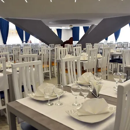 Victoria ホテル 3*