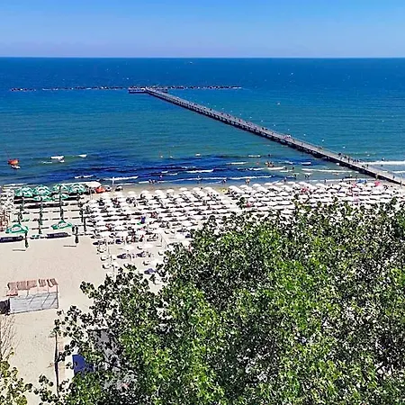 Victoria Hotel 3*