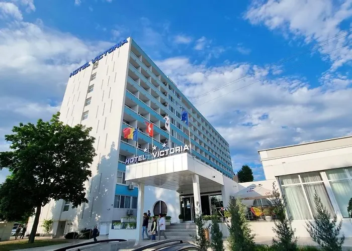 Victoria 3*
